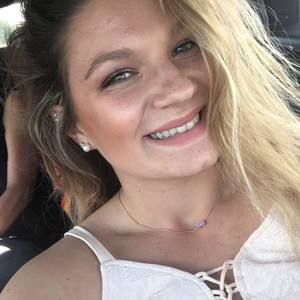 Meet your Posher, Leanne